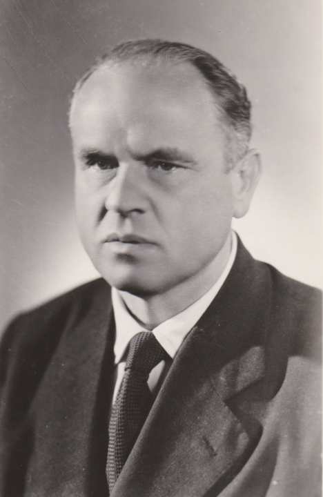 RNDr. Bedřich Hustý, ředitel gymnasia, JSŠ a SVVŠ v letech 1946 – 1967